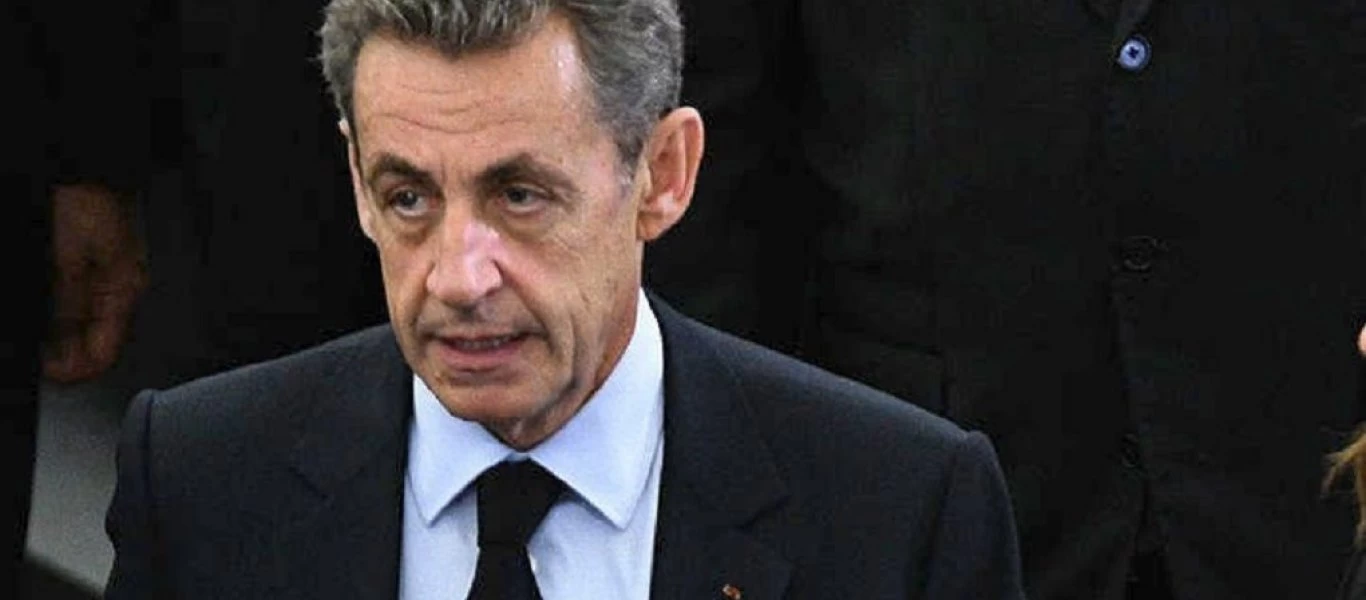 Στην Αθήνα από χθες ο Νικολά Σαρκοζί - Θα δειπνήσει με τον Νίκο Δένδια